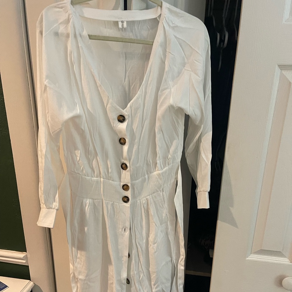 Beautiful front button midi dress, New never worn, bought online